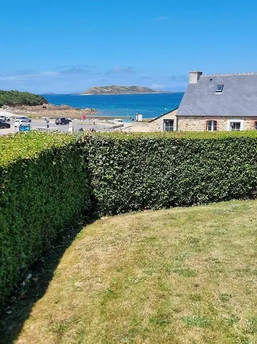 Maison Vue Mer A 100 M De L'Eau Trélévern 0*,  法国